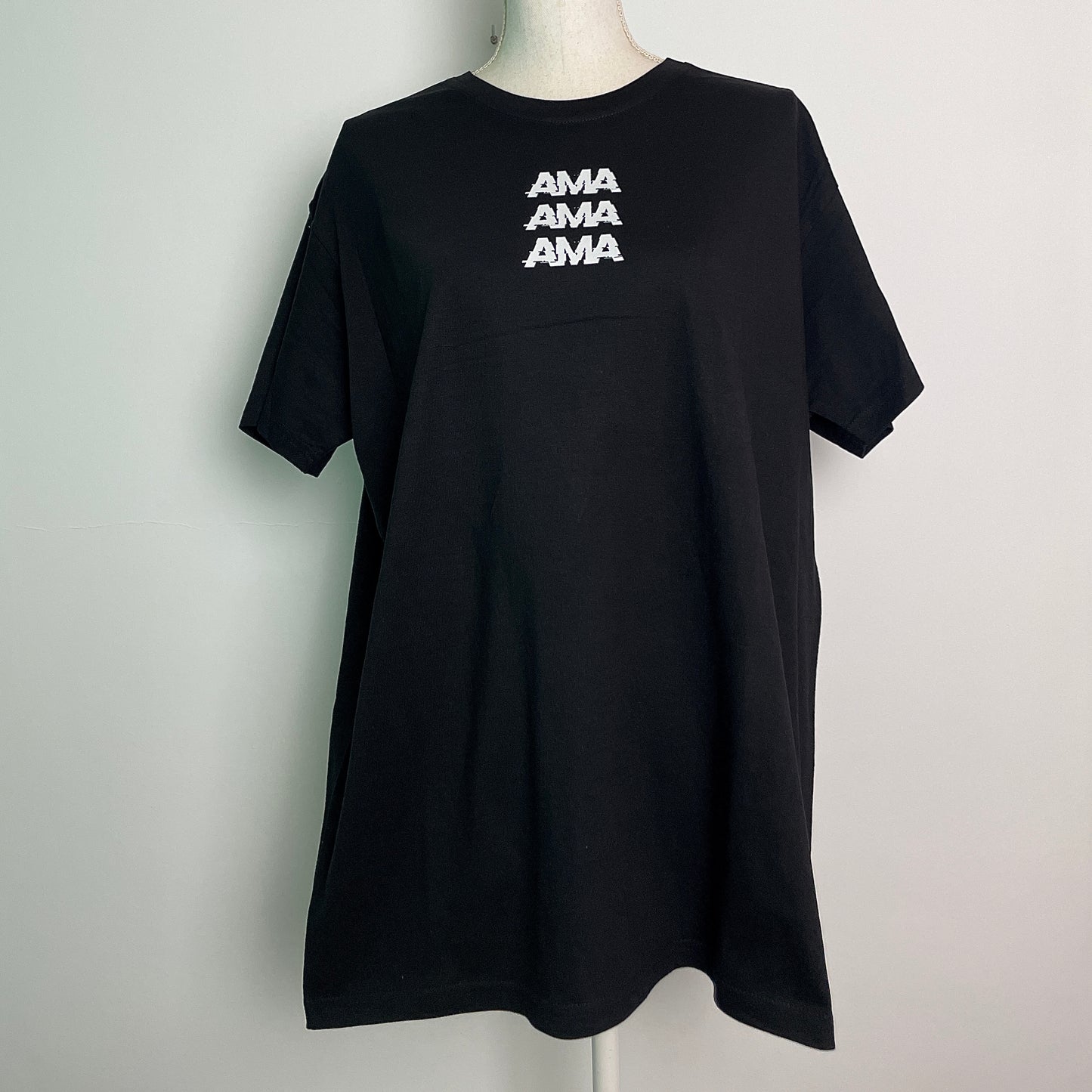 Camiseta “AMA”