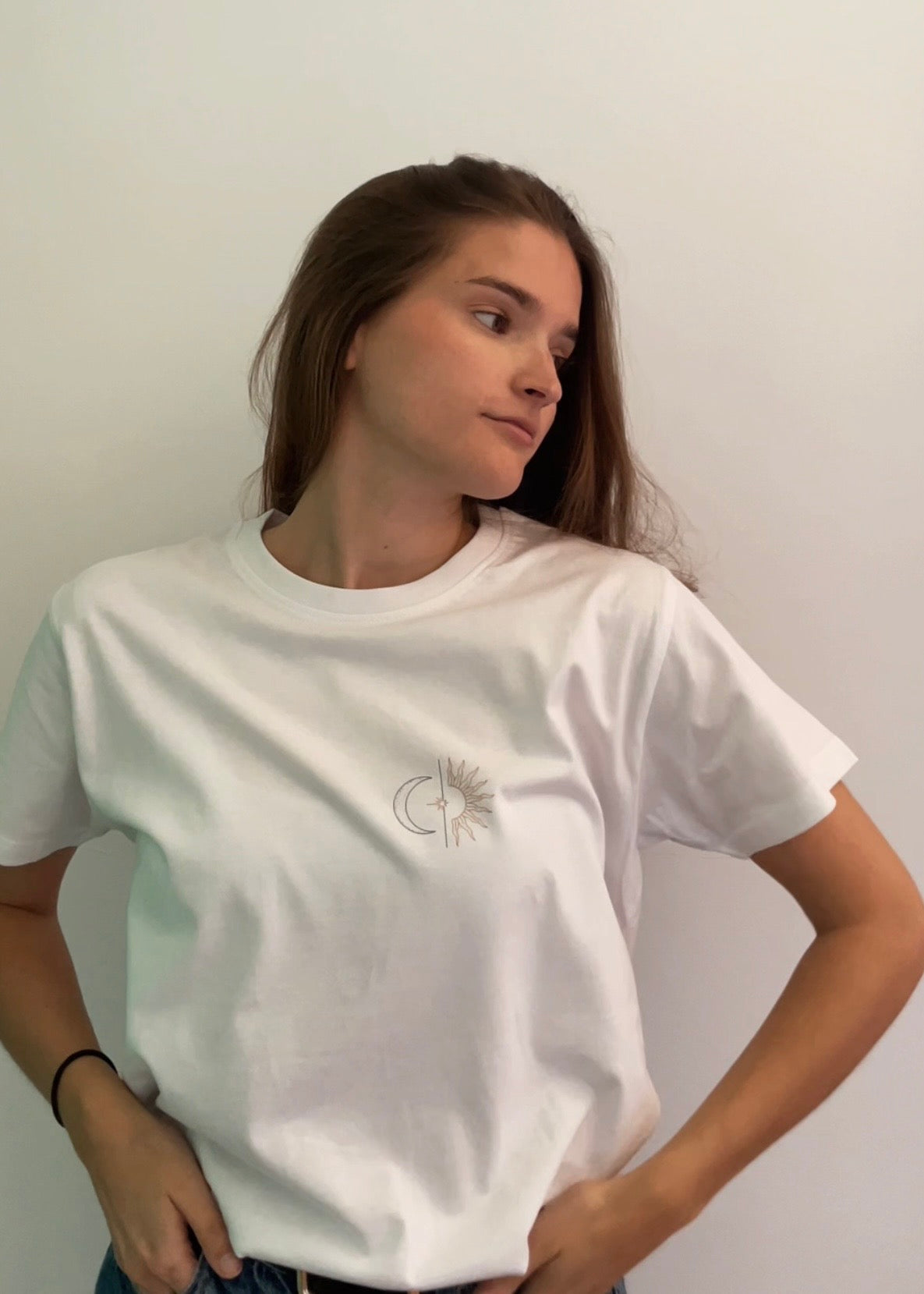 Camiseta “sol y luna”