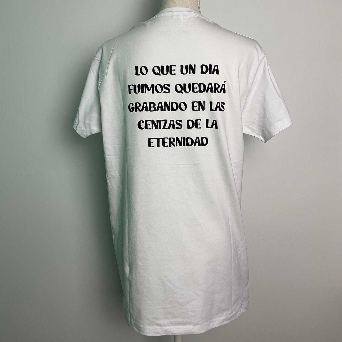 Camiseta “cenizas”