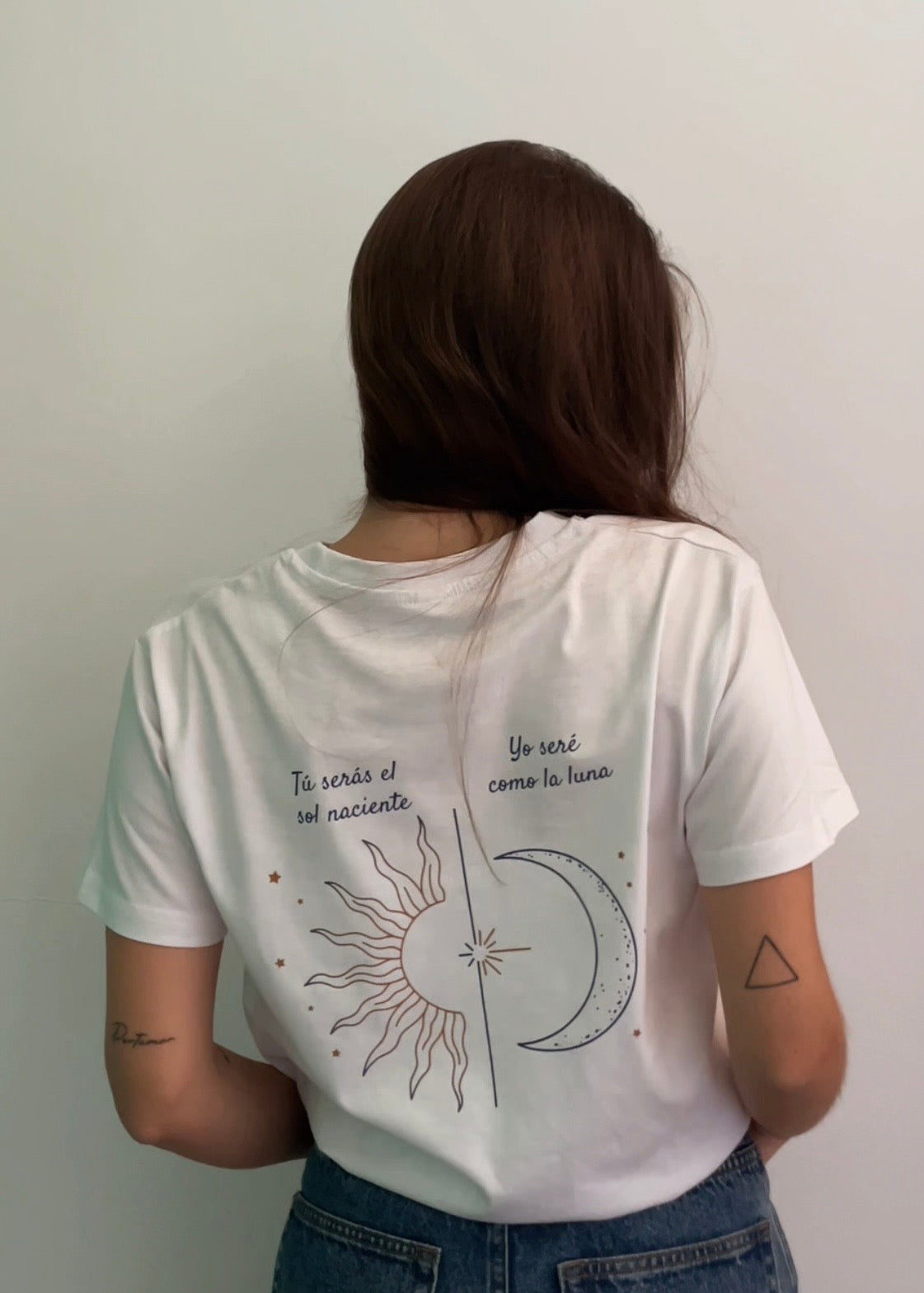 Camiseta “sol y luna”