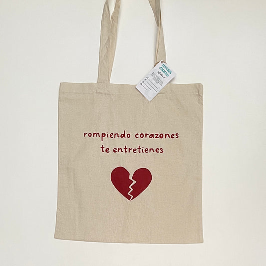 Tote bag “rompiendo corazones” pintada a mano